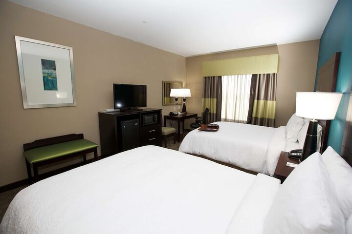 Room 32 of 48
