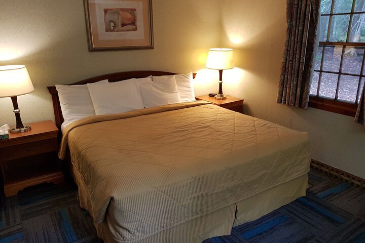 Room 33 of 57