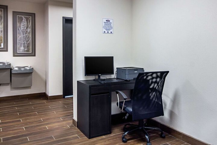 Business Center 56 of 56