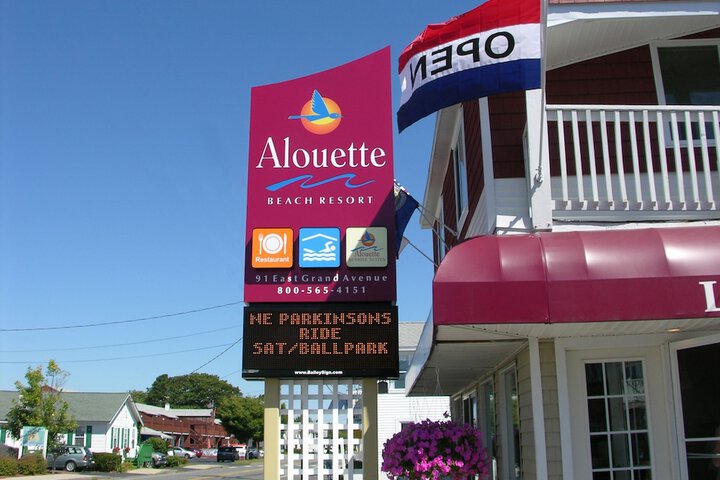 Alouette Beach Resort