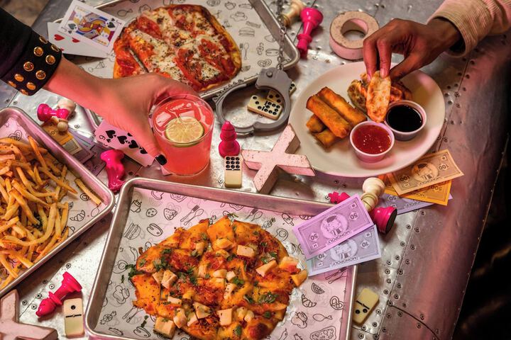 Dining 73 of 103