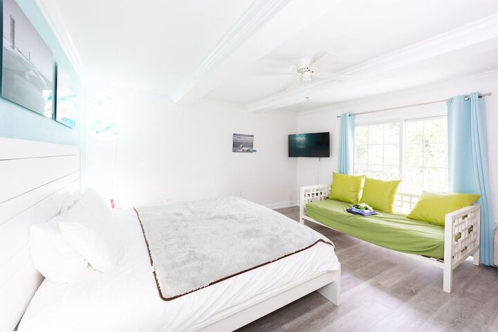 Room 53 of 186