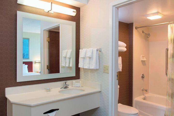 Room 15 of 24
