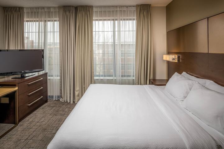 Room 28 of 44