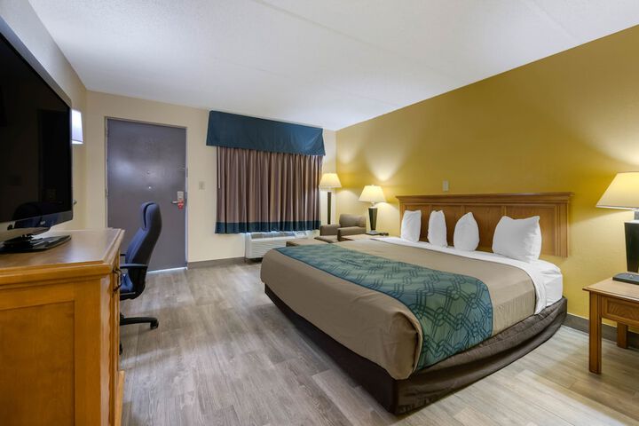 Room 16 of 23