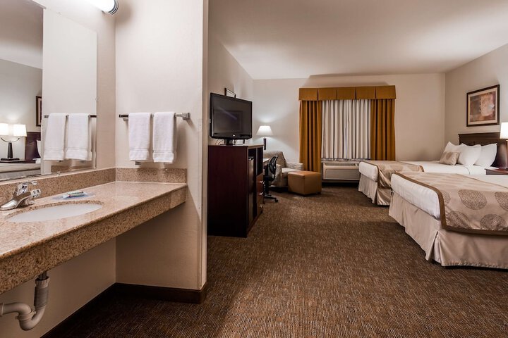 Room 10 of 15