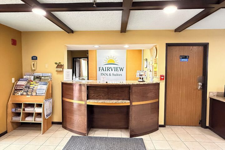Fairview Inn & Suites Whitewater