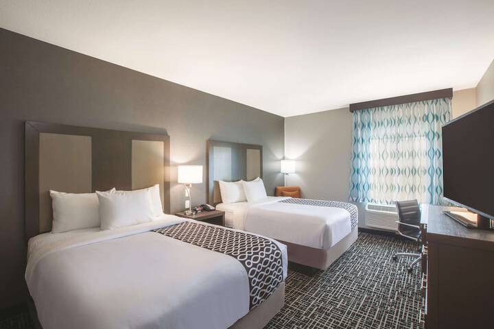 La Quinta Inn & Suites by Wyndham San Marcos Outlet Mall