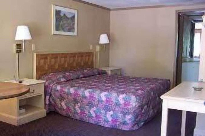 Knights Inn Rossford