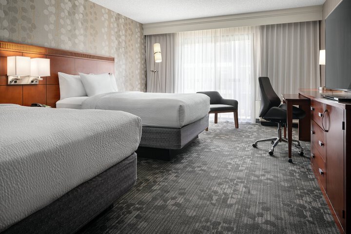 Room 18 of 32