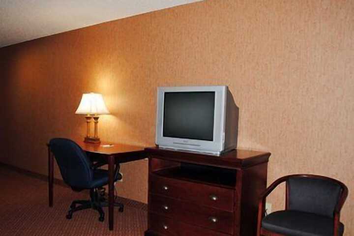 Room 15 of 40