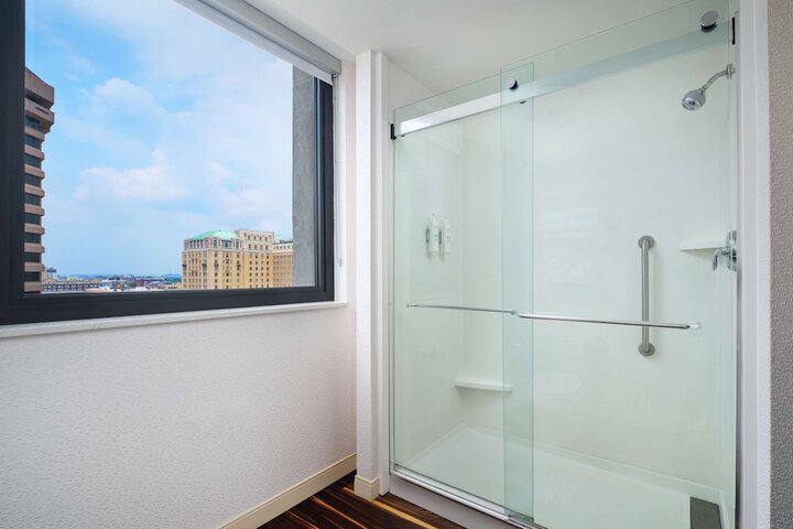 Hampton Inn & Suites Richmond - Downtown