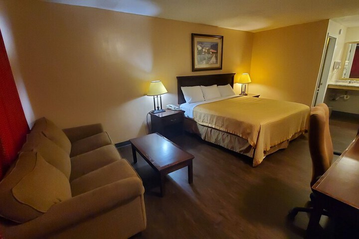 Room 19 of 19