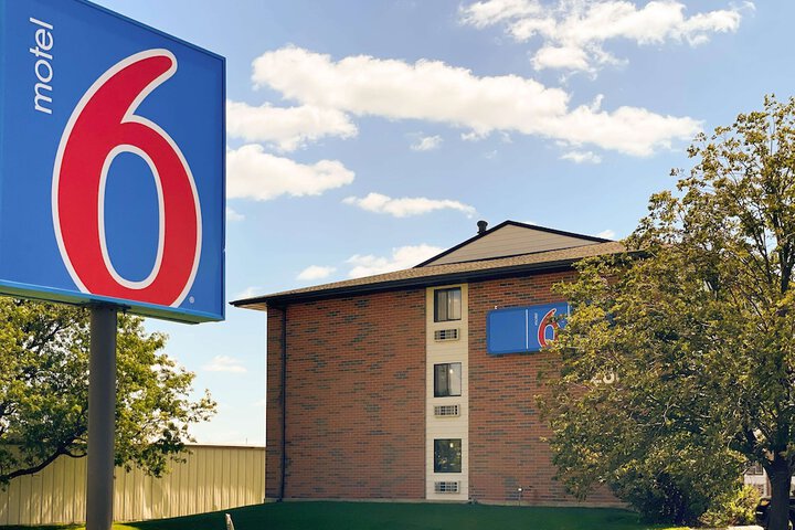 Motel 6 Elk Grove Village IL - OHare