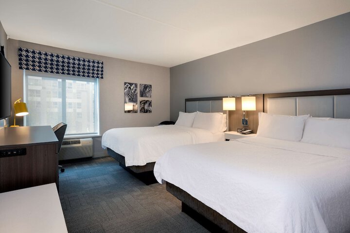Room 6 of 27