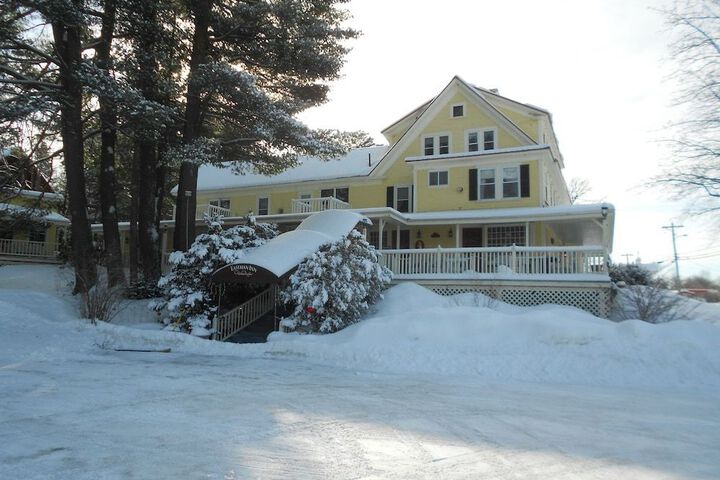 EASTMAN INN