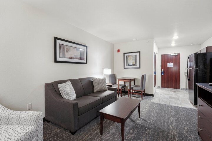 Room 43 of 72