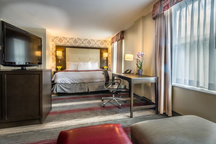 Room 34 of 96