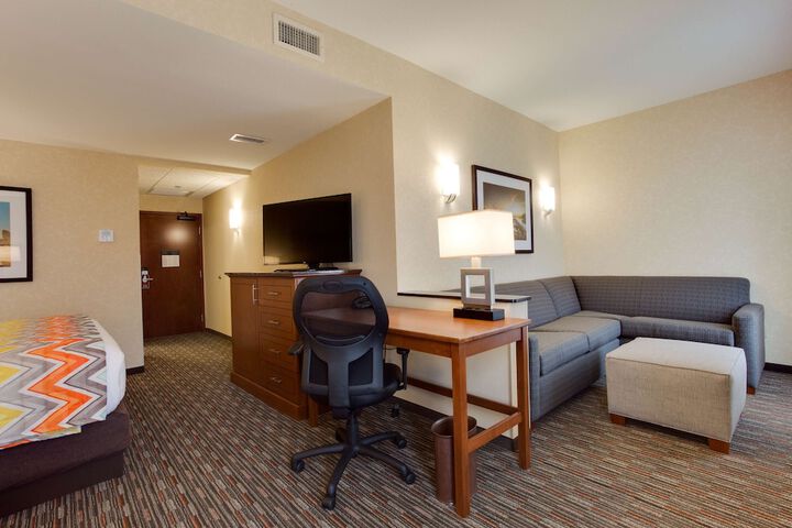 Room 12 of 50