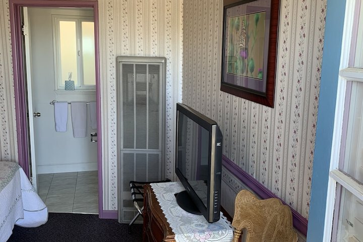 Room 19 of 53