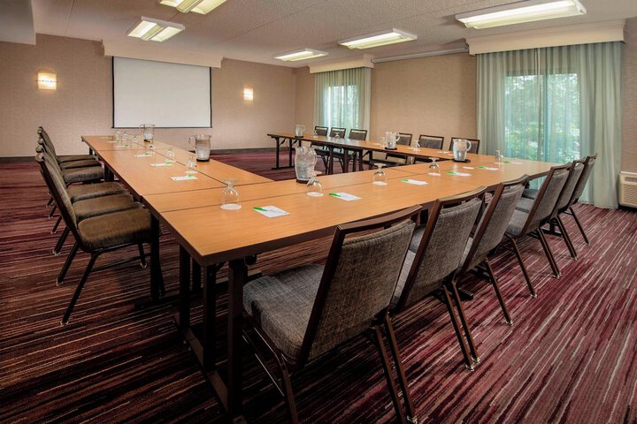 Courtyard by Marriott Rockville