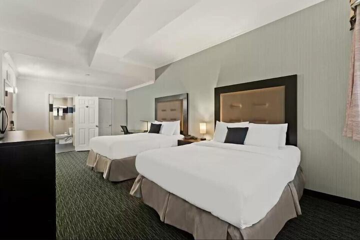 Room 20 of 22