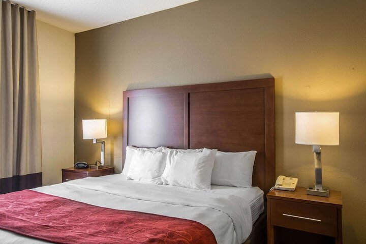 Quality Suites Morristown West