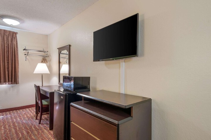 Rodeway Inn Benton