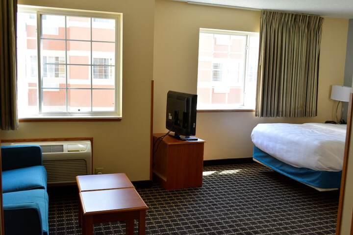 MainStay Suites Dubuque at Hwy 20