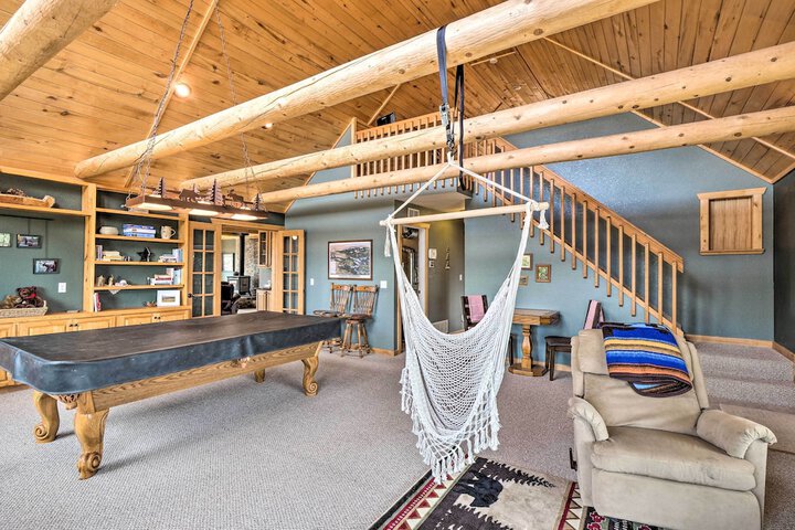 Grand Jefferson Home w / Stunning Mtn Views!