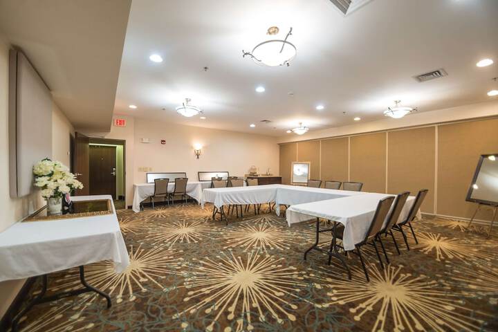 Hampton Inn by Hilton Tiffin