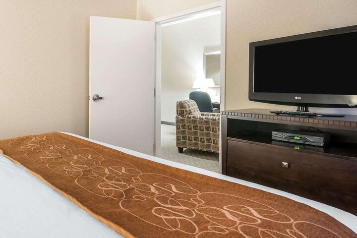 Room 15 of 34