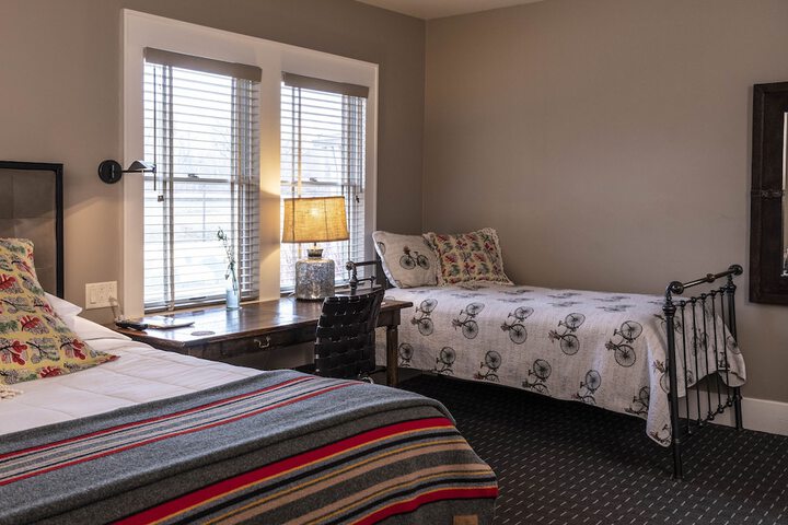 Room 287 of 335