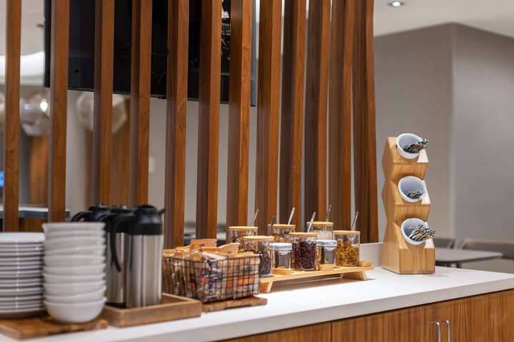 Breakfast/Coffee Service 22 of 28