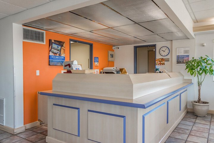 Motel 6 Redmond OR