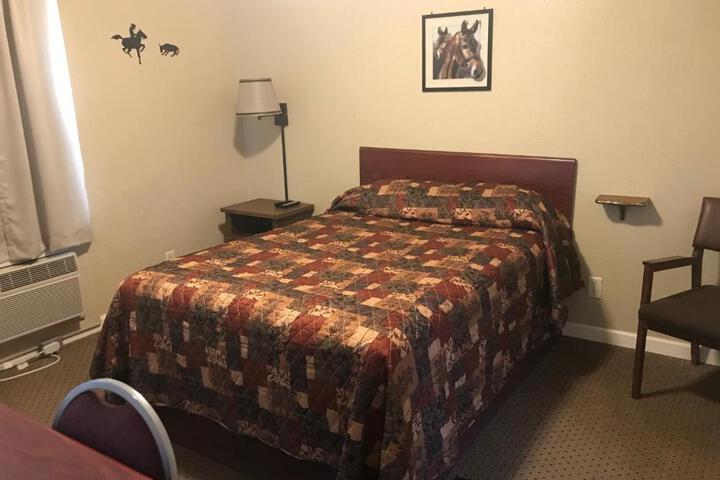 Highland Court Motel
