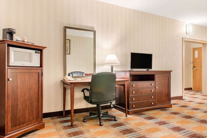 Room 11 of 31