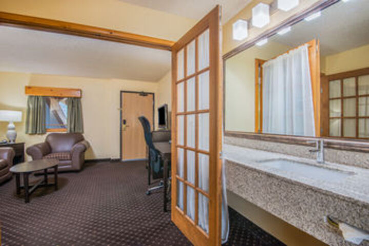 Americinn Lodge and Suites Eagle