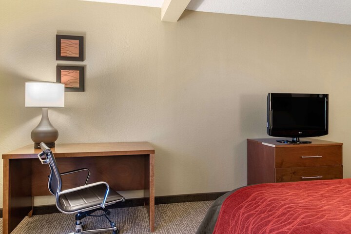 Room 25 of 32