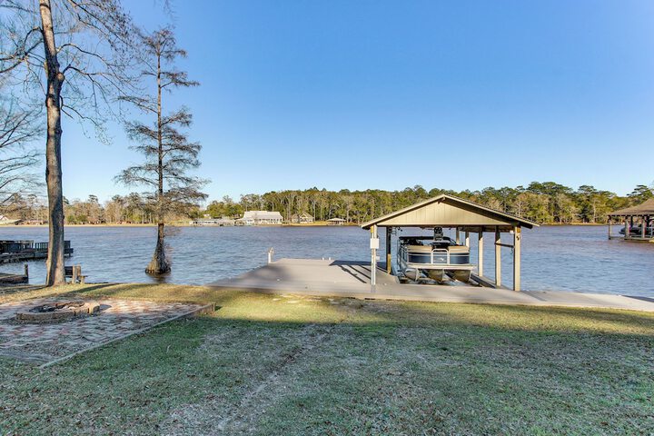 Tranquil Gantt Lake Home w / Deck & Patio!