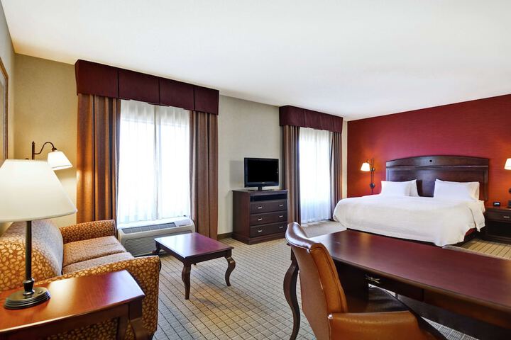 Hampton Inn & Suites Peoria at Grand Prairie IL