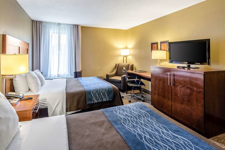 Room 40 of 72