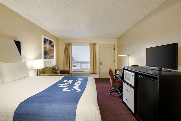 Room 47 of 68