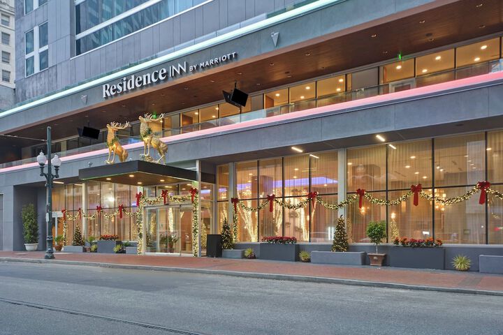 Hotel 2 of 89