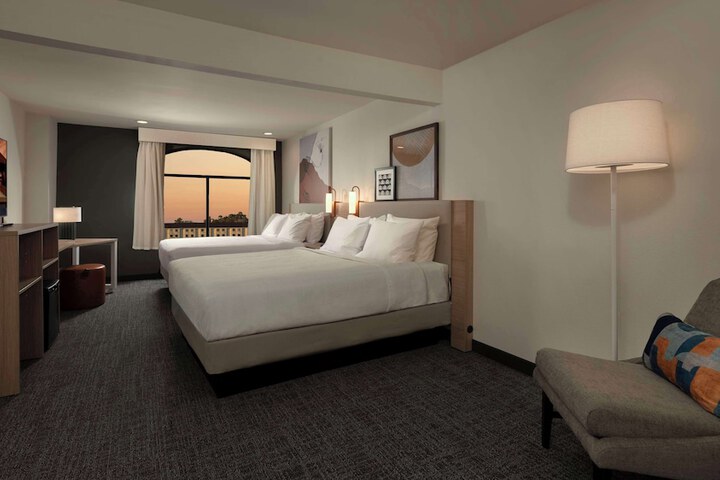 Room 14 of 20