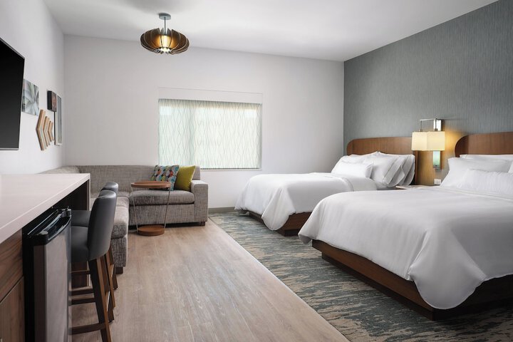Room 15 of 38