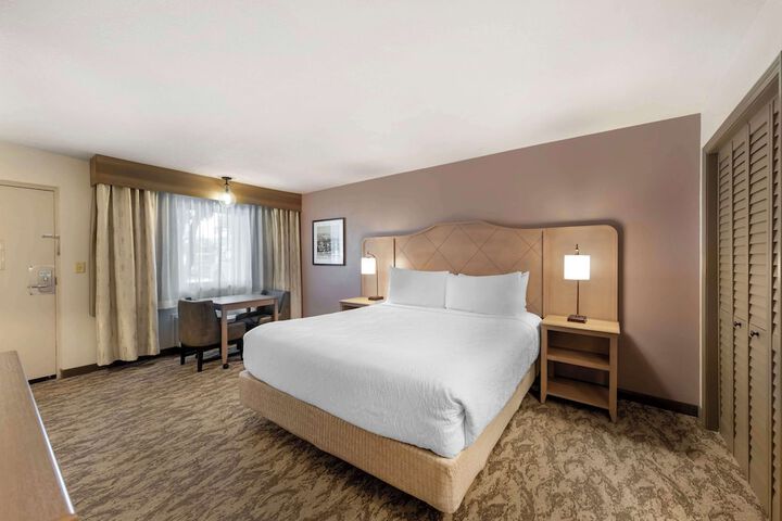 Room 14 of 83