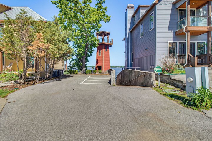 Grand Lake Home w / Community Pool Dock, & Fishing