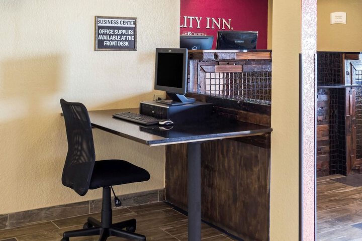 Business Center 27 of 27