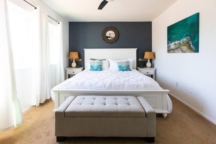 Cali Condo+BBQ+MemoryFoamBeds+12min to Beach